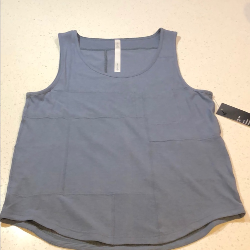 Men’s lululemon lab Tile Tank size small
